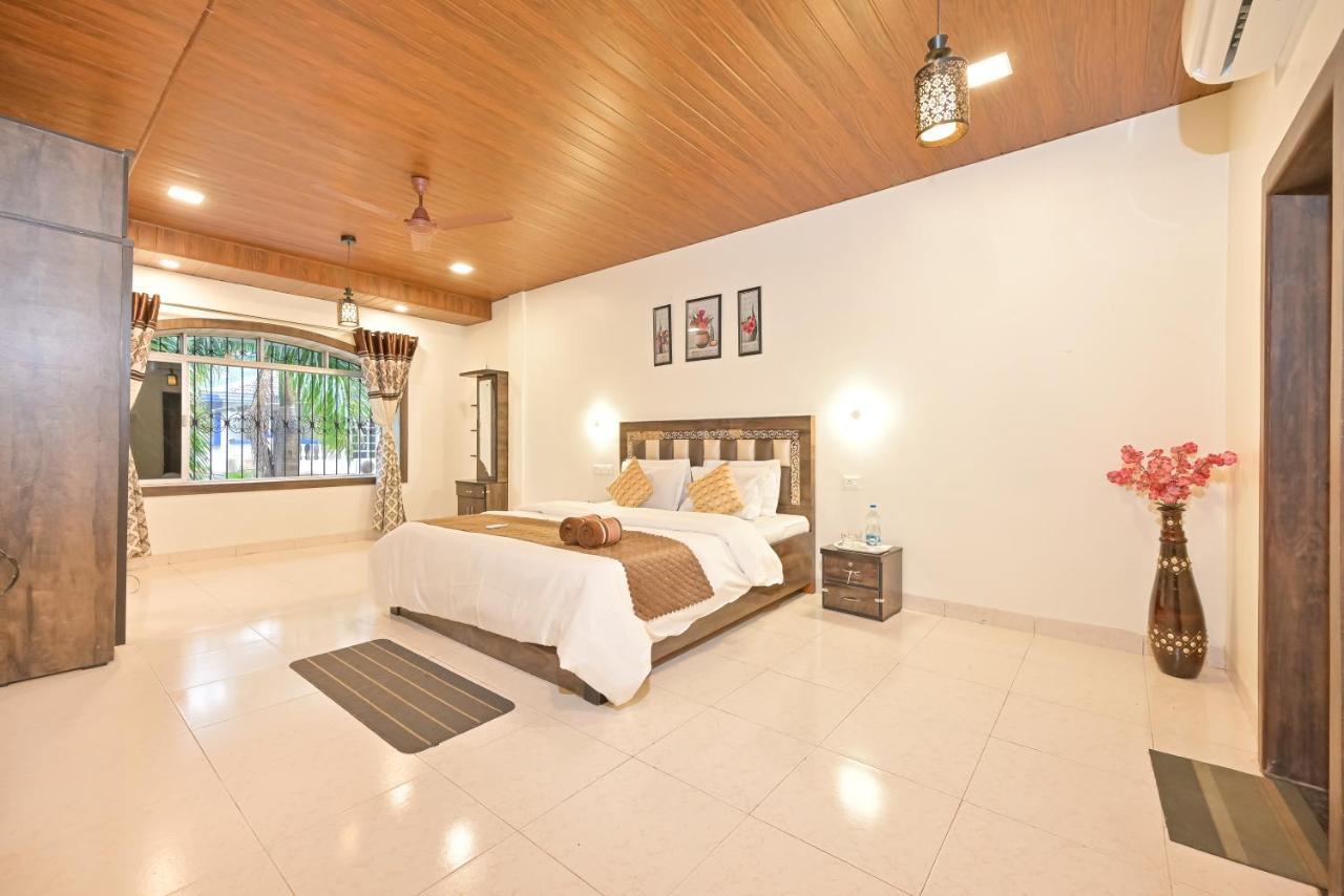The Pawna Lake Big Pool Backwater Villa Lonavala Exterior photo